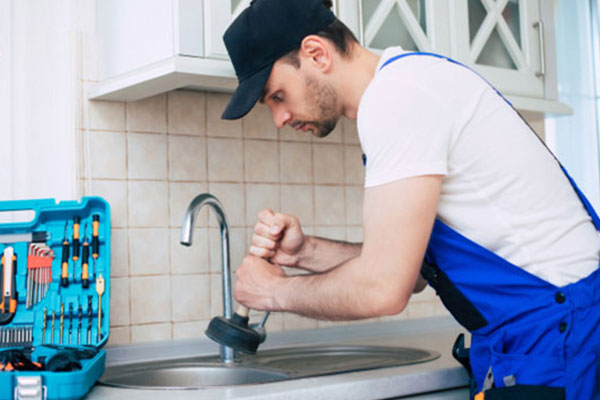 Plumbing and drainage cover &mdash; burst pipes and blocked drains